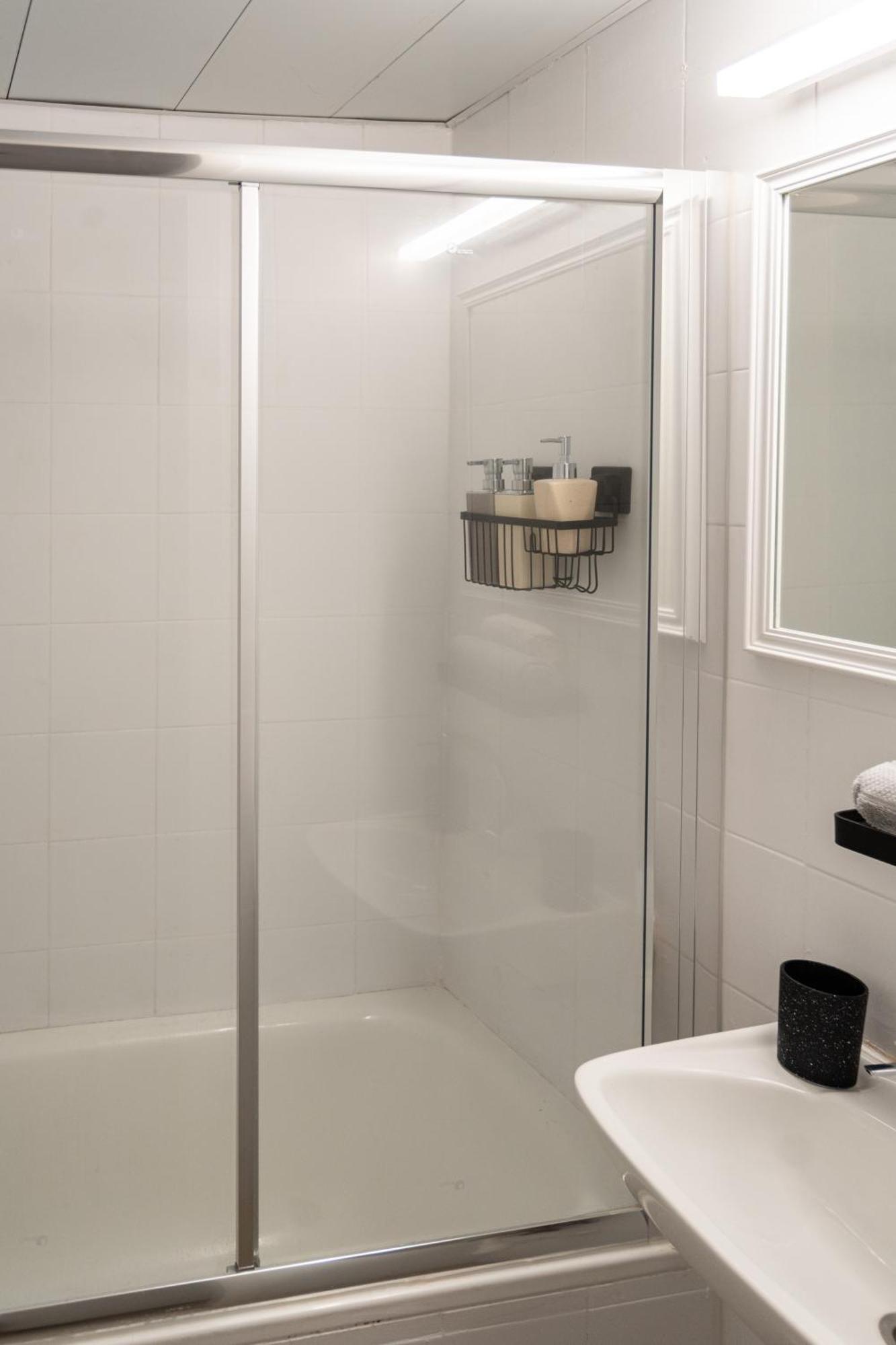Eliezer Ben Yehuda Residence With Shelter Тел Авив Екстериор снимка