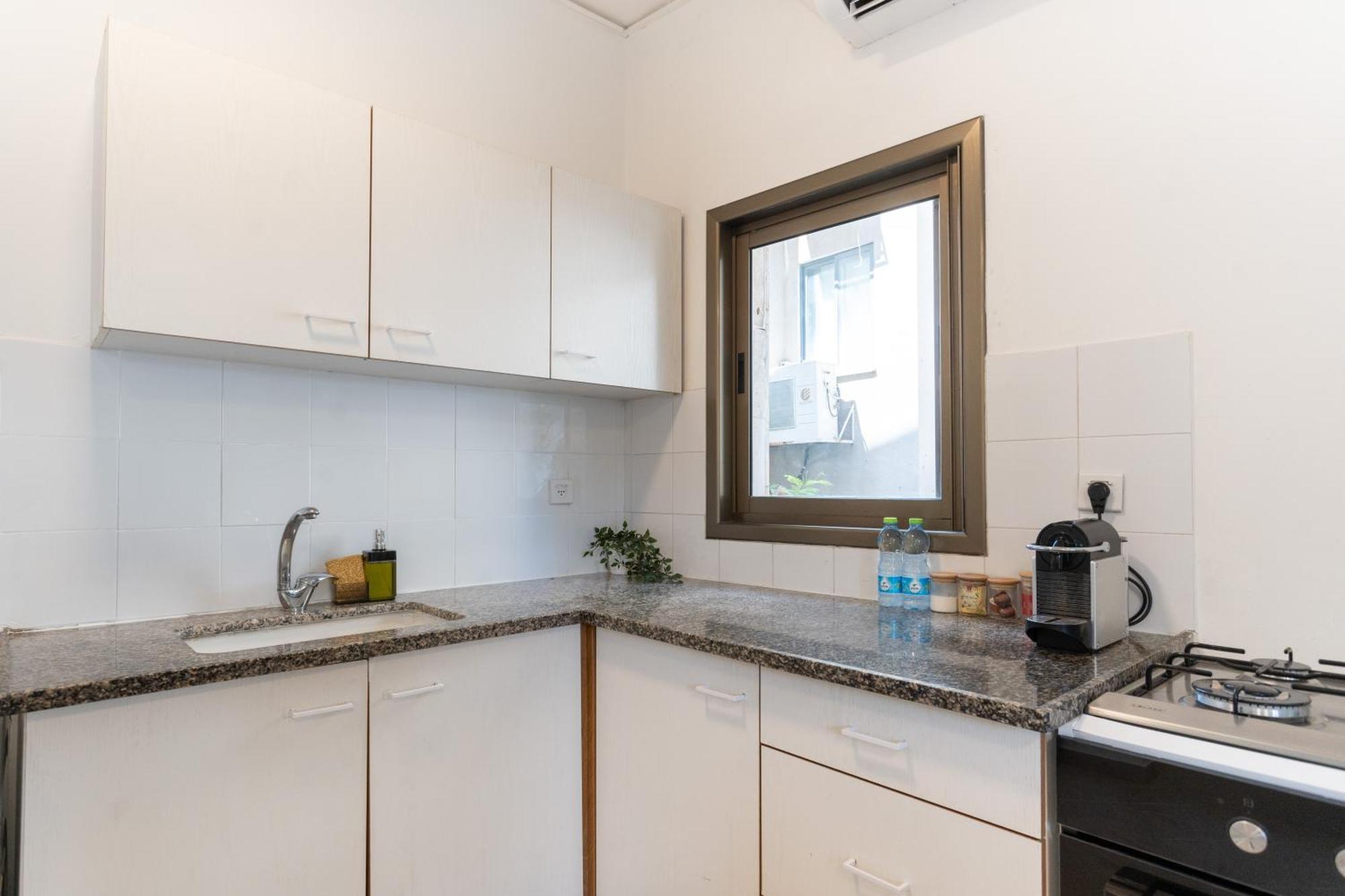 Eliezer Ben Yehuda Residence With Shelter Тел Авив Екстериор снимка