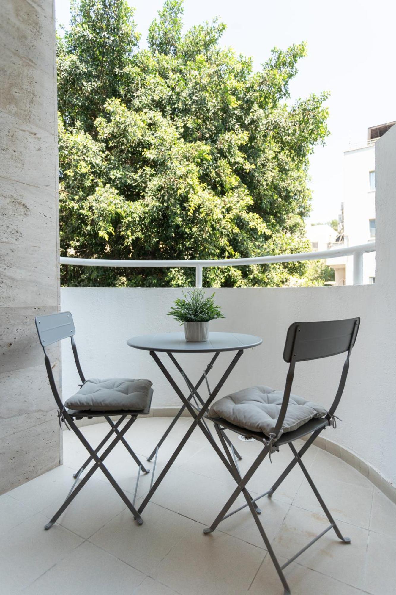 Eliezer Ben Yehuda Residence With Shelter Тел Авив Екстериор снимка